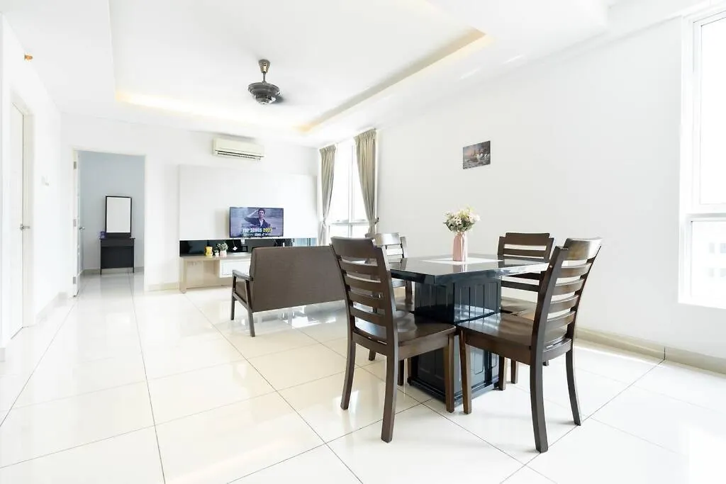 Mansion One New Bedrooms 4-6Pax George Town 0*,  Malajzia